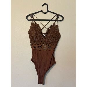 Rue 21 | Brown/Burnt Sienna Fully Lined Lace Applique Bodysuit
